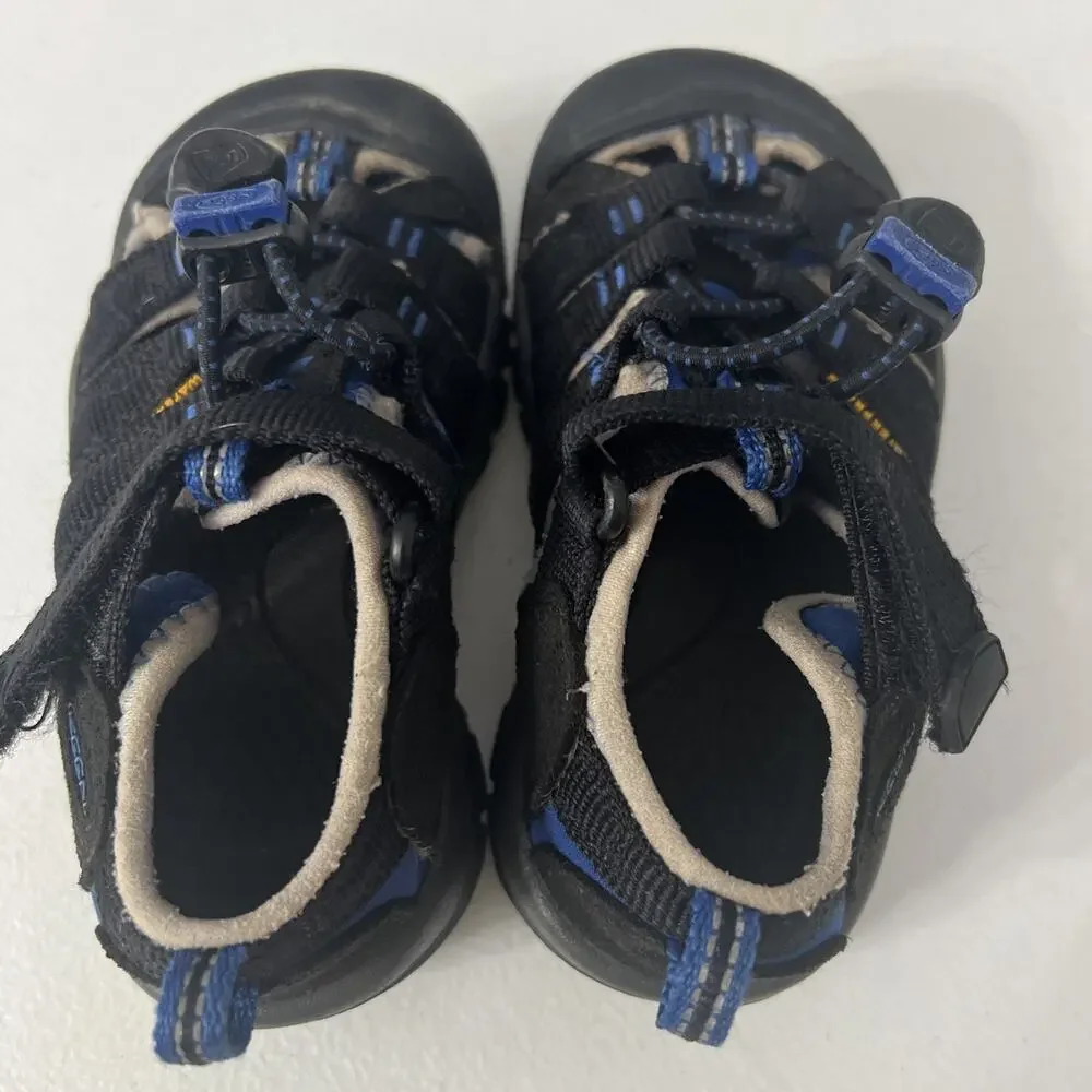 Keen Newport H2 Youth Size 9 Black Blue Hiking Waterproof Strap Water Sandals